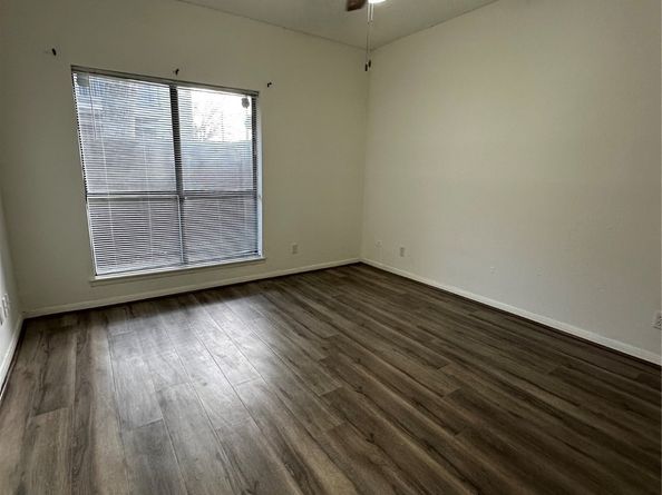 10047 Westpark Drive 73, Houston TX 77042