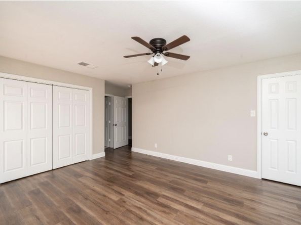 13911 Briar Place Drive, Houston TX 77077