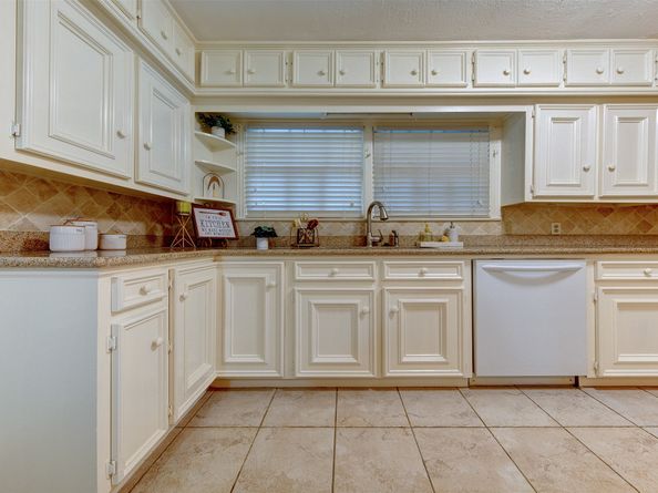 4914 Gammage Street, Houston TX 77021