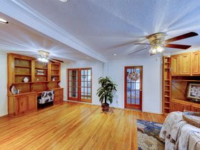 4914 Gammage Street, Houston TX 77021