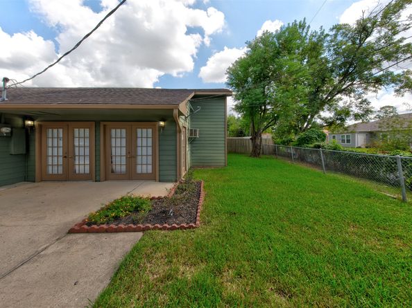 4914 Gammage Street, Houston TX 77021