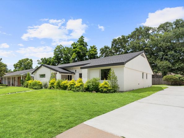 4318 Cheena Drive, Houston TX 77096