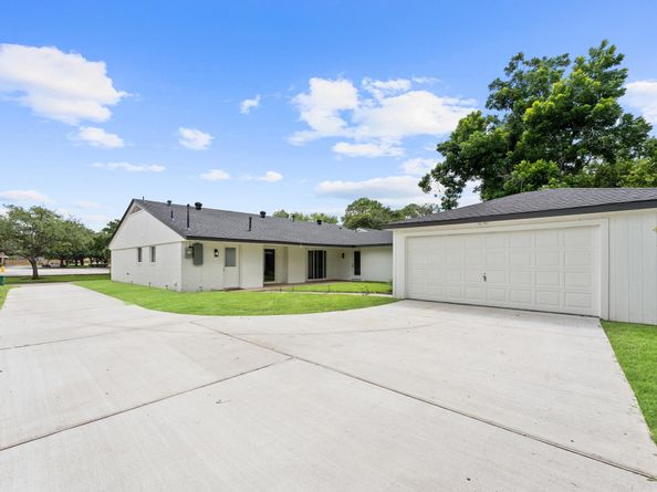 4318 Cheena Drive, Houston TX 77096
