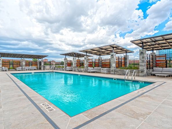 1701 Hermann Drive 34L, Houston TX 77004