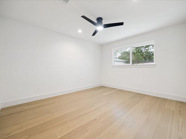 6110 Yarwell Drive, Houston TX 77096