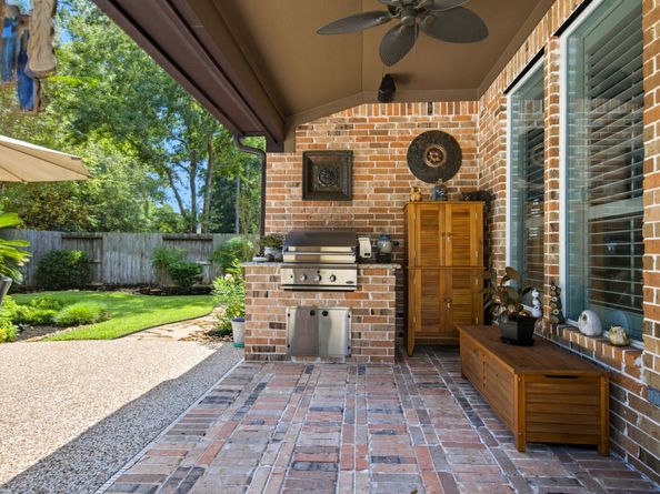 79 S Bantam Woods Circle, Spring TX 77382