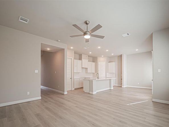 8926 Grovner Place, Houston TX 77055