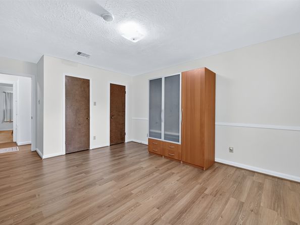9218 Rowan Lane, Houston TX 77036