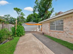 9218 Rowan Lane, Houston TX 77036
