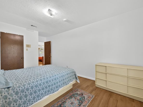 9218 Rowan Lane, Houston TX 77036