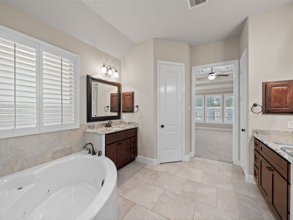 78 Lindenberry Circle, Spring TX 77389