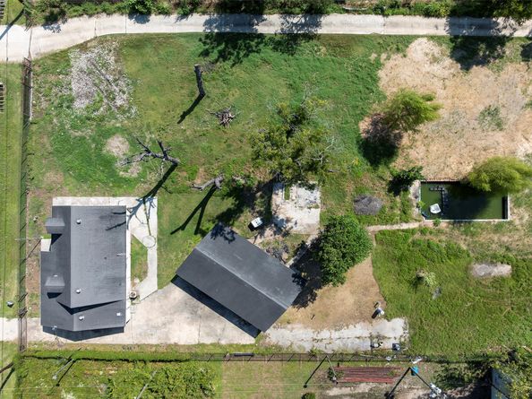 822 Aldine Mail Route Road, Houston TX 77037