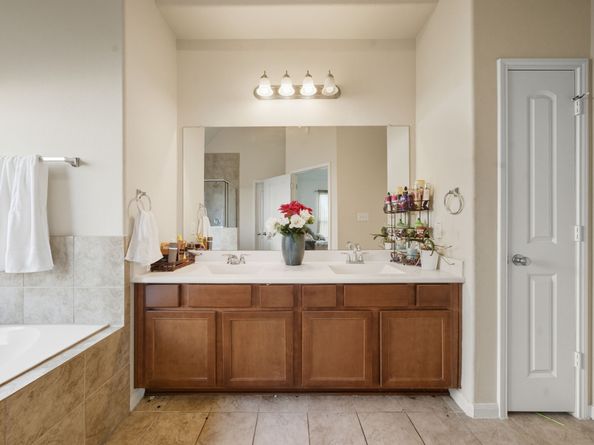 10518 Sun River Falls Drive, Humble TX 77396