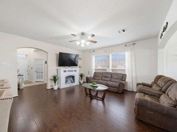 10518 Sun River Falls Drive, Humble TX 77396