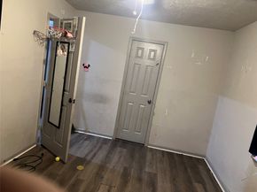 9122 Laura Koppe Rd, Houston TX 77078