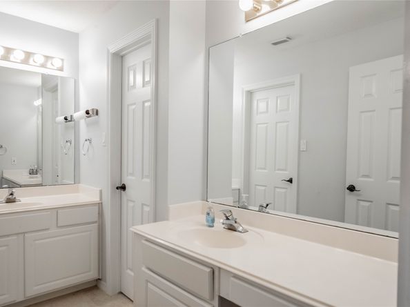 2026 Avana Glen Lane, Sugar Land TX 77498