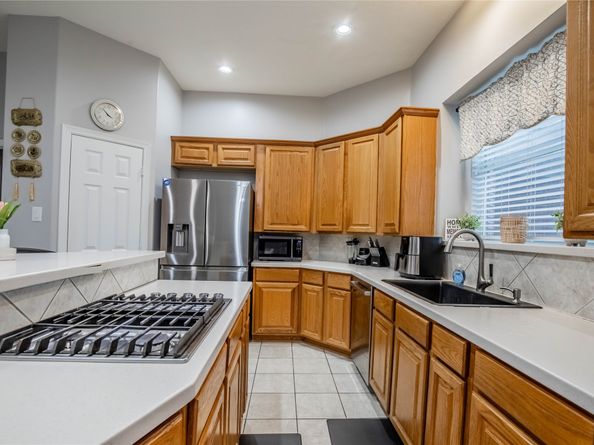 2026 Avana Glen Lane, Sugar Land TX 77498