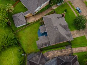 2026 Avana Glen Lane, Sugar Land TX 77498