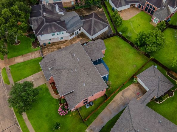 2026 Avana Glen Lane, Sugar Land TX 77498