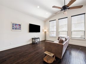 2415 Roufa Road, Houston TX 77003