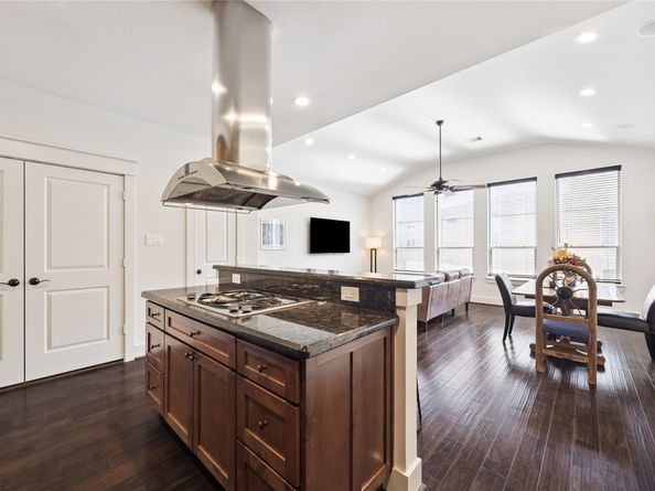 2415 Roufa Road, Houston TX 77003
