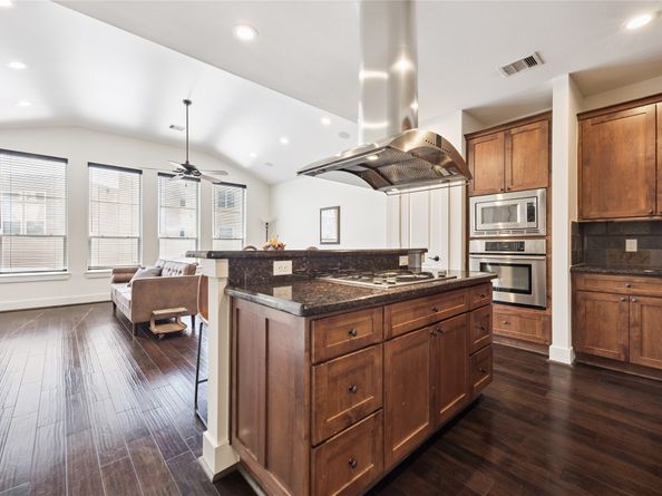 2415 Roufa Road, Houston TX 77003