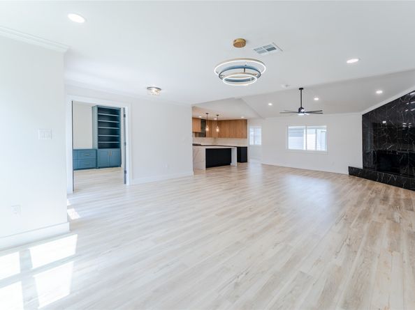 6106 Rutherglenn Drive, Houston TX 77096