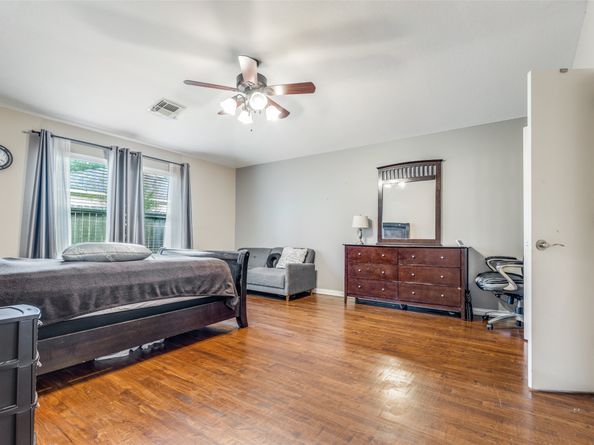 511 Kiley Drive, Houston TX 77073