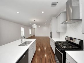 2906 Chase Cross Lane, Houston TX 77047