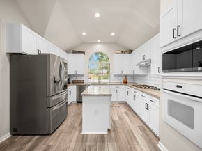 1302 Pine Trail, Tomball TX 77375