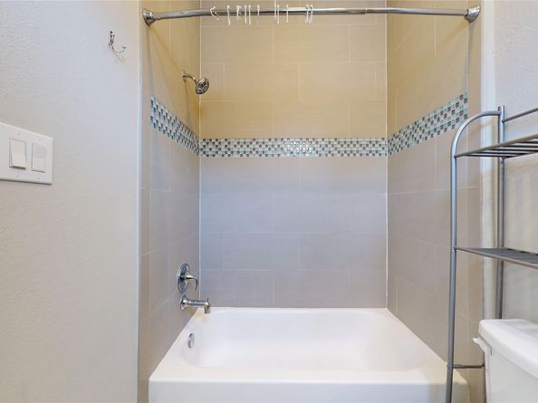 711 Schwartz Street, Houston TX 77020