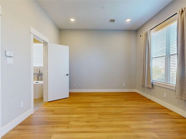 711 Schwartz Street, Houston TX 77020