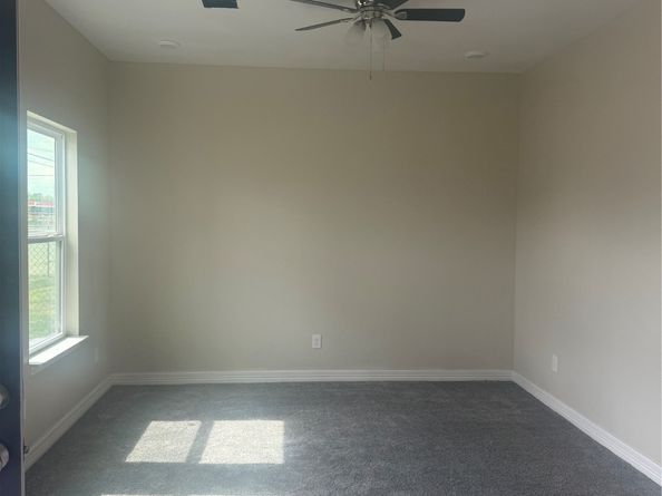 8215 La Porte Road, Houston TX 77012