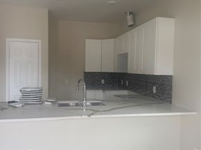 8215 La Porte Road, Houston TX 77012