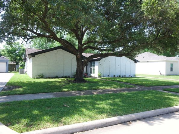 13529 Woodchester Drive, Sugar Land TX 77498