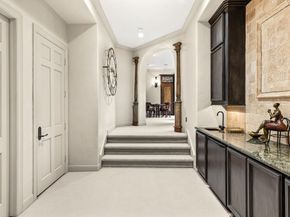 6 Mott Lane, Houston TX 77024