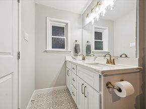 9710 Bob White Drive, Houston TX 77096