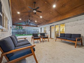9710 Bob White Drive, Houston TX 77096