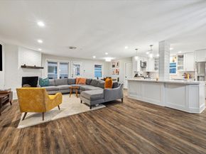 9710 Bob White Drive, Houston TX 77096