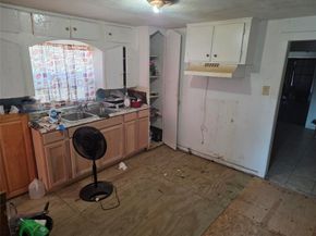 7309 Lockwood Drive, Houston TX 77016