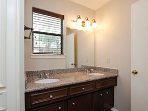 1 Greeningdon Street, The Woodlands TX 77381