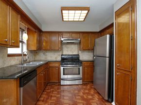 1 Greeningdon Street, The Woodlands TX 77381