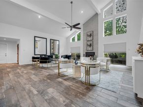 12800 Briar Forest Drive 70, Houston TX 77077
