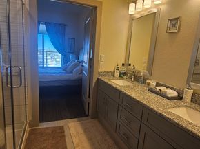 6955 Turtlewood Dr 607, Houston TX 77072