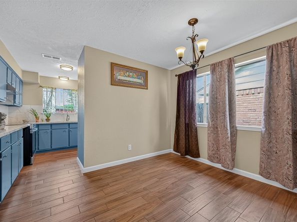 2719 Flintrock Circle, Houston TX 77067