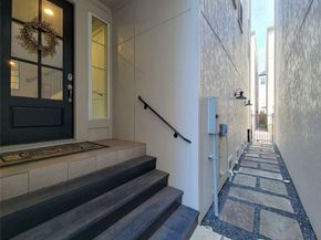 1315 W 24th Street A, Houston TX 77008