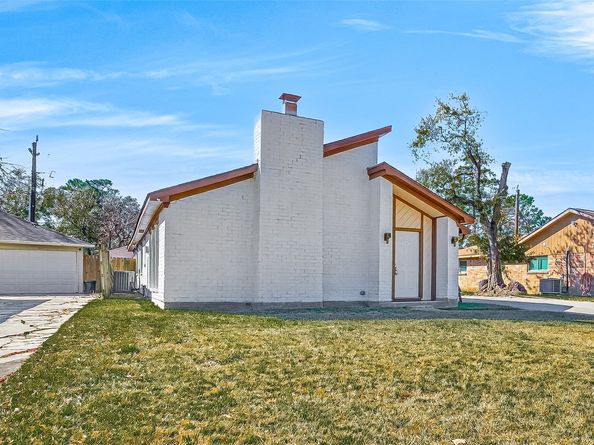 2406 Deasa Drive, Spring TX 77373