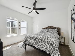 5021 Creekmont Drive, Houston TX 77091