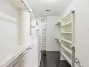 5905 Kiam Street B, Houston TX 77007