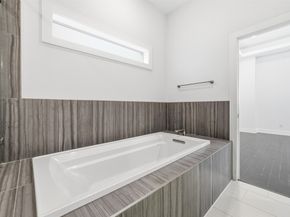 5905 Kiam Street B, Houston TX 77007